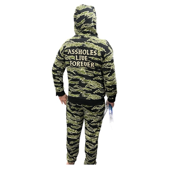 Assholes live forever unisex medium in mens and large in women’s embroidered - Picture 2 of 2